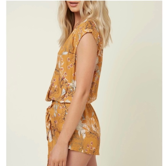 ✨ NWT ✨ O’NEILL • Sz. S Sunflower Pilot romper - Picture 2 of 7